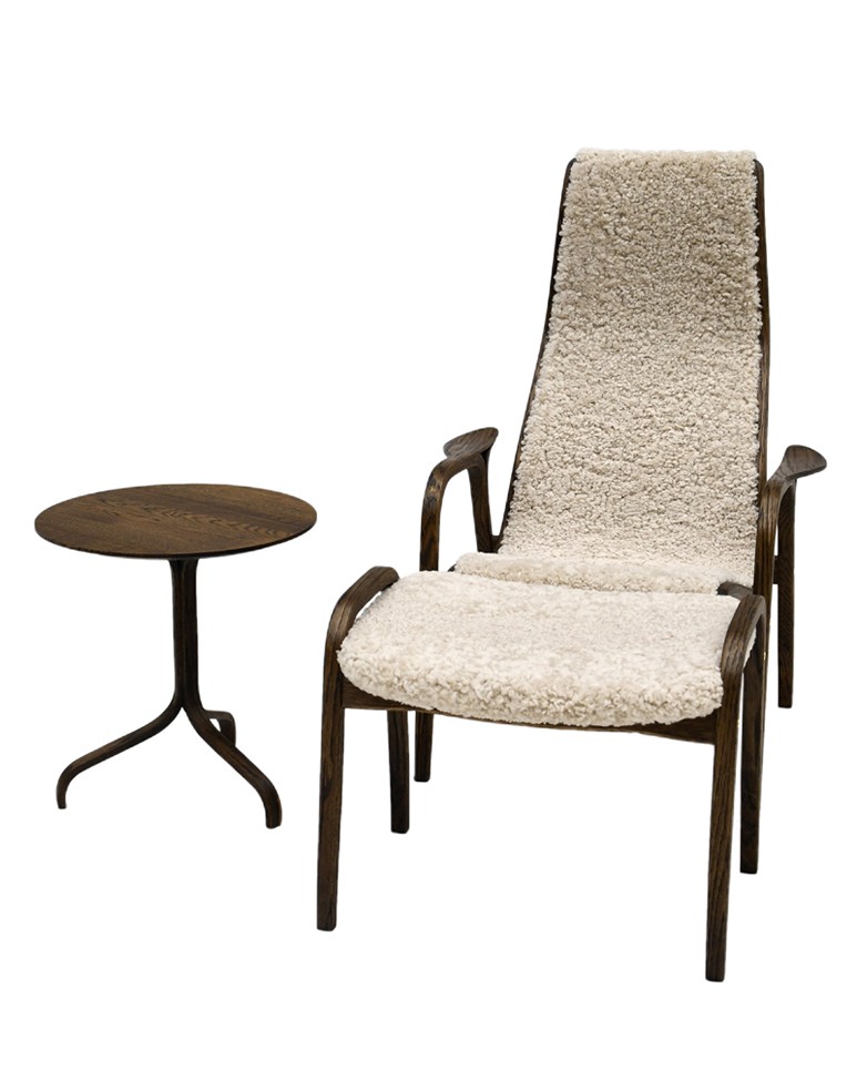 LAMINO Fåtölj inklusive pall Rökoljad ek/Fårskinn Moonlight. Inkl. bord.