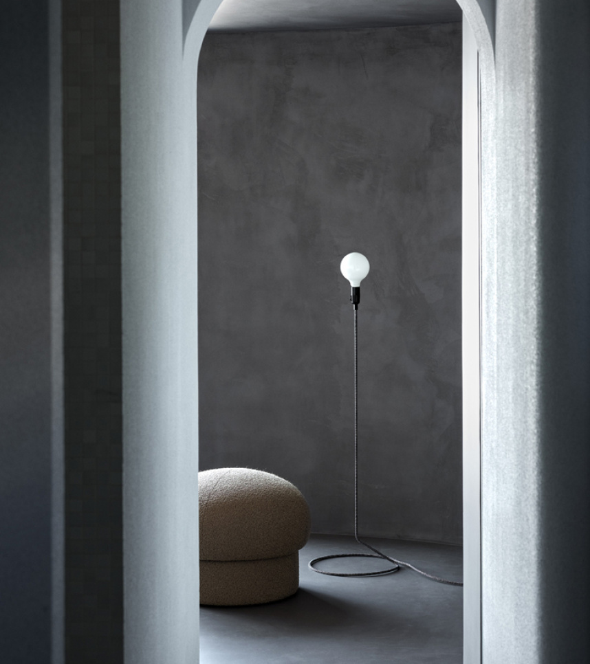 CORDLAMP Golvlampa Svart