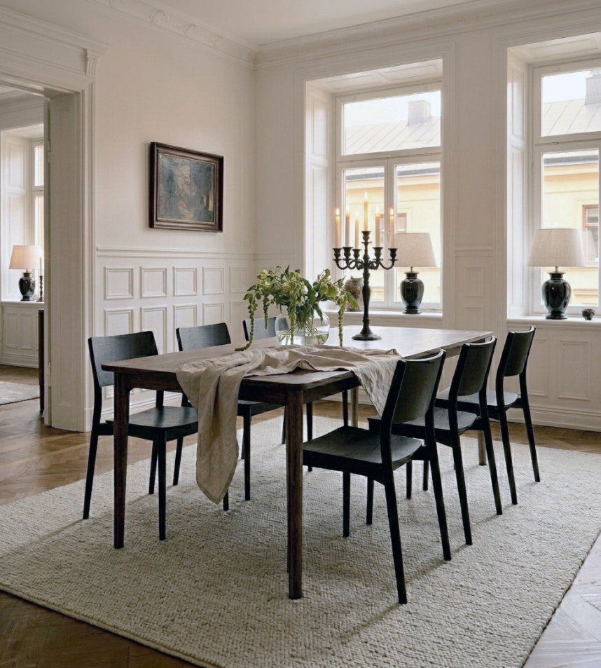 CLEAN Stol Massiv ek Svartbets Lackad